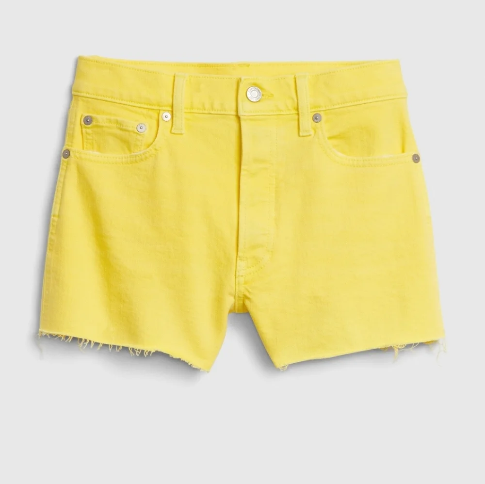 (Tall) NWT Gap Yellow High-Rise Cheeky Shorts